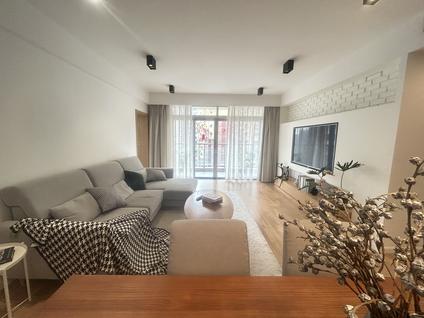 静安曹家渡整租 云和花园3室2厅/150平/中楼层