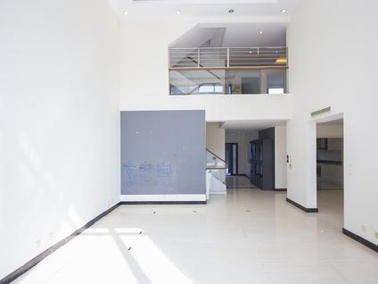 顺义中央别墅区整租 优山美地(C区)5室3厅/445平/中楼层