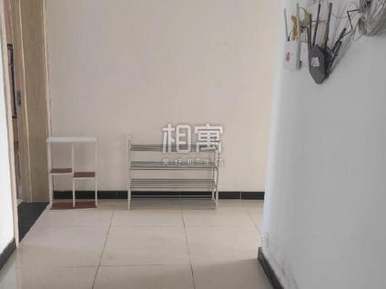朝阳健翔桥合租 华严里3室1厅/25平/高楼层