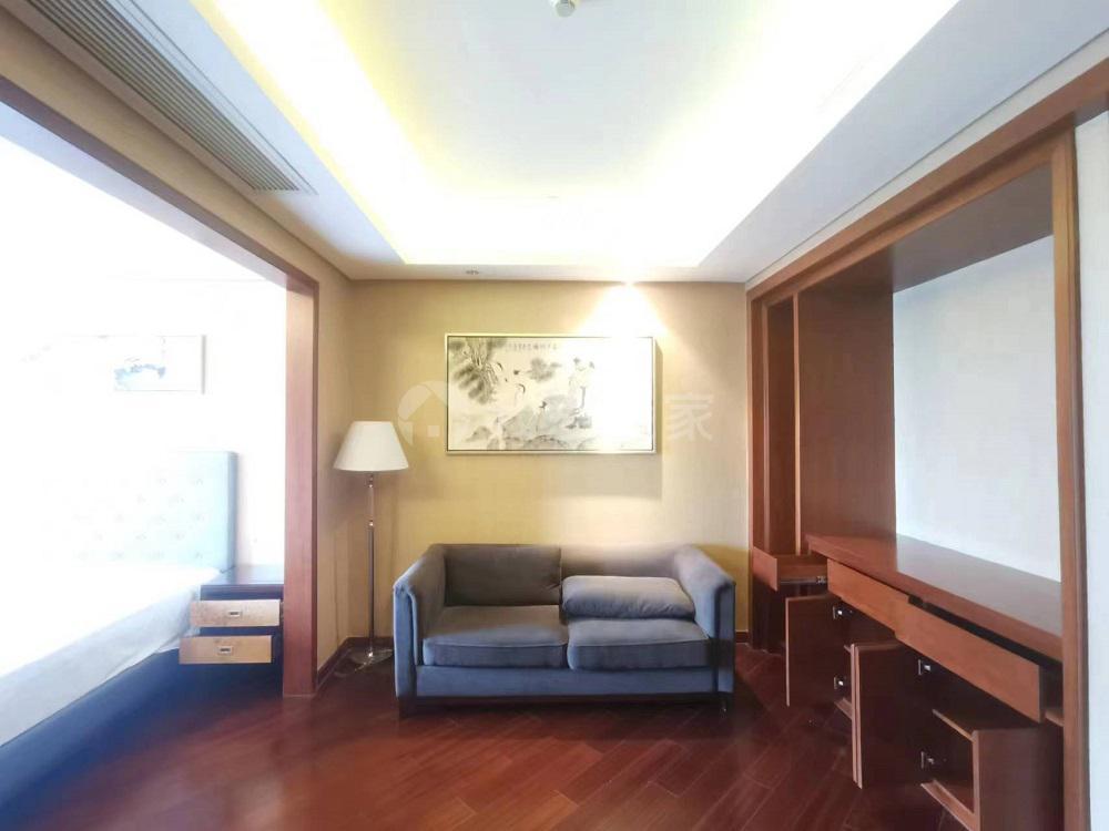 整租·绿城水晶蓝湾