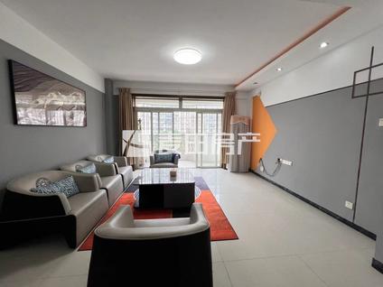 思明莲前东整租 福满山庄4室2厅/152平/中楼层