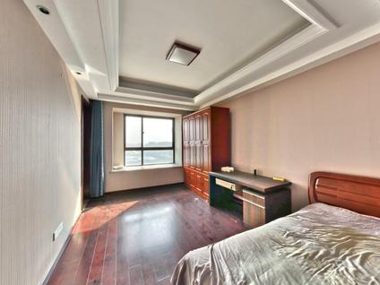 云龙金龙湖整租 玺悦龙城4室2厅/256平/高楼层