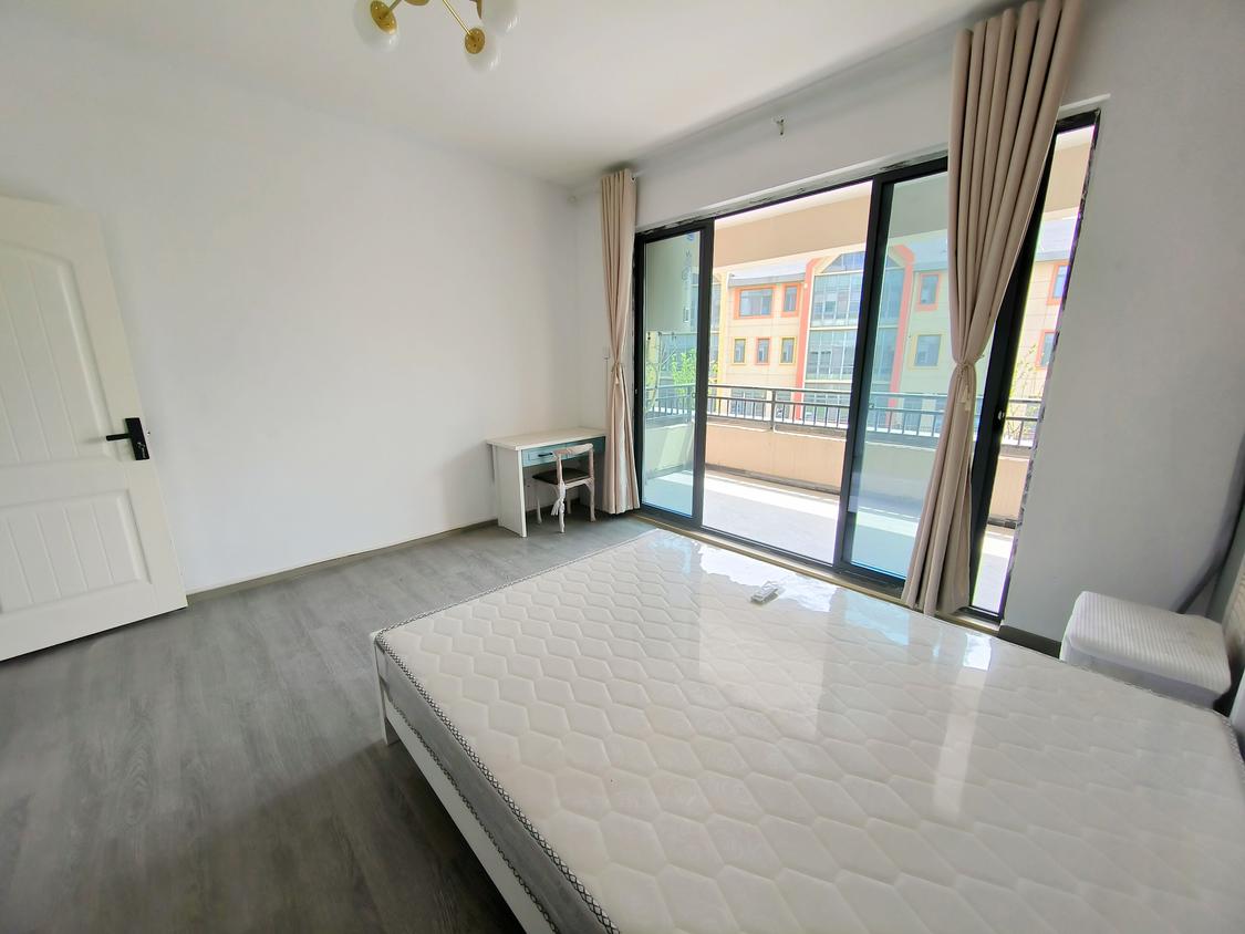 合租·万和郦景