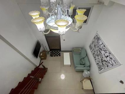 龙华解放西整租 国信大厦1室1厅/37平/低楼层