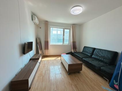 黄岛灵山卫整租 康大风和日丽(小区)1室1厅/63平/高楼层