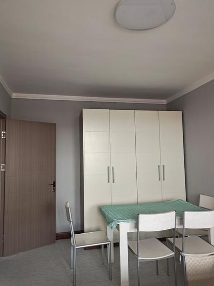 河西小海地整租 云山里1室1厅/34平/高楼层