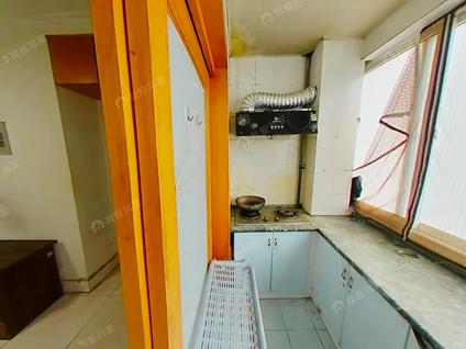 江宁岔路口整租 经纬城市花园1室1厅/38平/高楼层