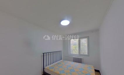 大兴旧宫合租 清乐园2室1厅/58平/中楼层