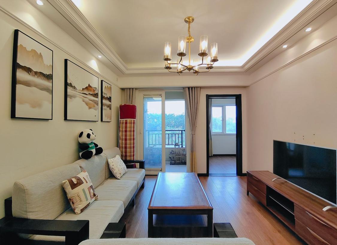 整租·融创凡尔赛(领馆四期)