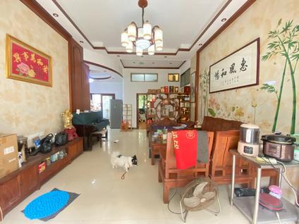 江海河南整租 凯旋堡4室2厅/143平/低楼层