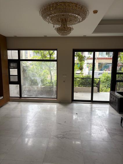 香洲南屏整租 华发世纪城(一期)4室3厅/476平/低楼层