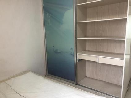 米东天汇汽车城整租 荷兰小镇(二期)2室2厅/78平/中楼层
