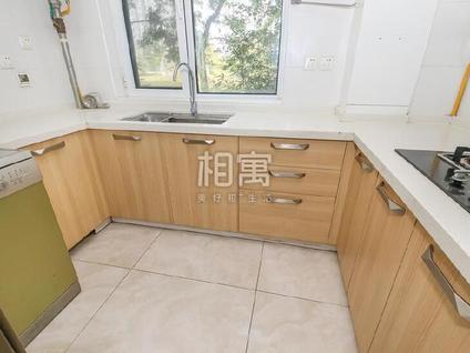 昌平回龙观合租 首开国风美唐(二期)4室1厅/13平/低楼层