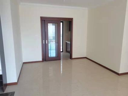 江城江城整租 保利康桥半岛4室2厅/130平/中楼层