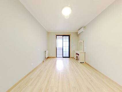 新城含元路整租 水泥制管厂家属院3室2厅/130平/中楼层