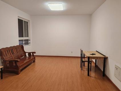 新北恐龙园整租 美林湖(水岸枫情)2室1厅/86平/低楼层