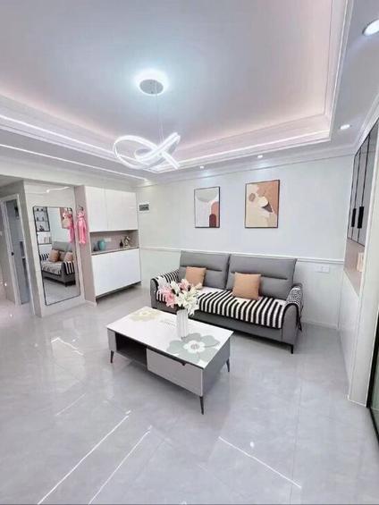 官渡新亚洲体育城整租 新亚洲体育城(五环锋尚)1室1厅/50平/中楼层