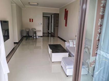 海丰海城整租 保利海德公馆4室2厅/122平/低楼层