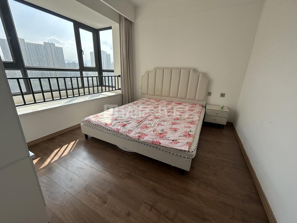 整租·锦绣华城