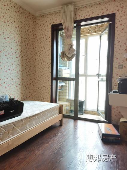 新市美居整租 御园世家3室2厅/104平/高楼层