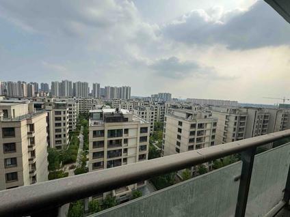 颍州颍州整租 皖新国玺4室2厅/134平/中楼层