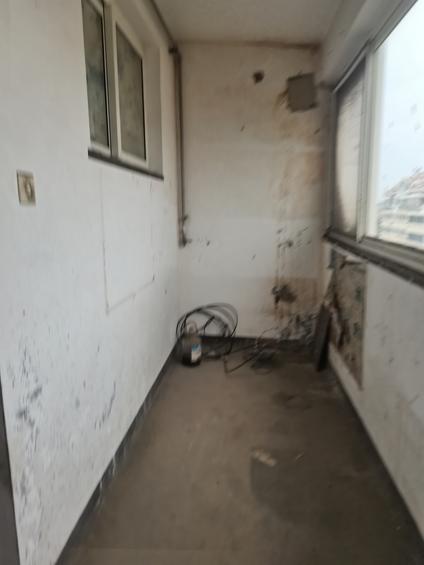 黄岛辛安整租 芙蓉苑6室2厅/179平/顶层