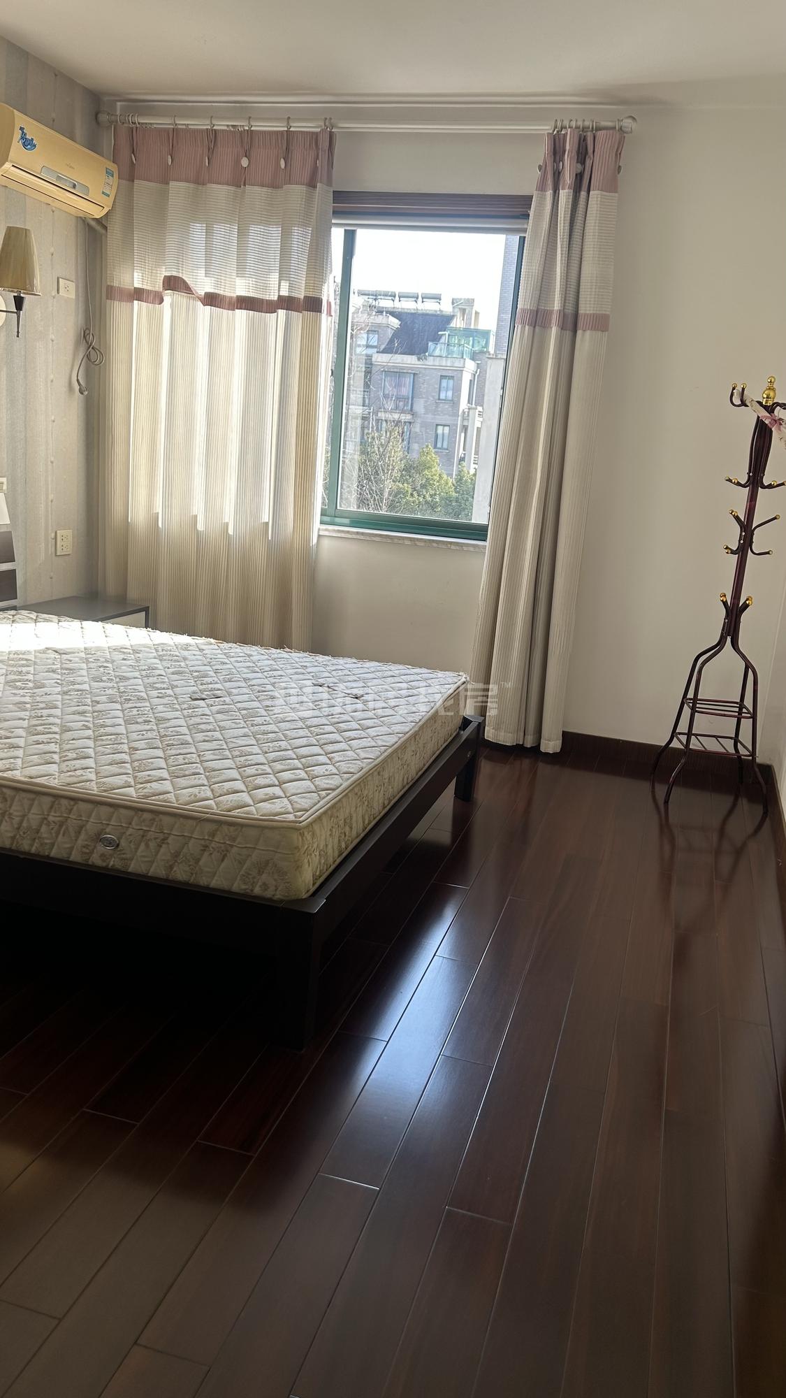 整租·水木花都(紫霞苑)