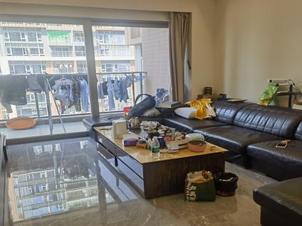 宝安西乡整租 前城滨海花园5室2厅/149平/高楼层