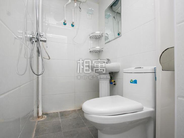 合租·报国寺东夹道乙3号