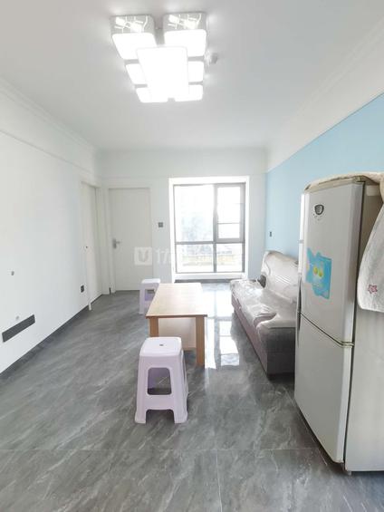 云岩未来方舟整租 中天甜蜜小镇2室1厅/61平/低楼层