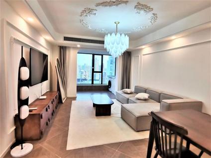 浦东前滩整租 前滩东方惠礼1室2厅/68平/高楼层