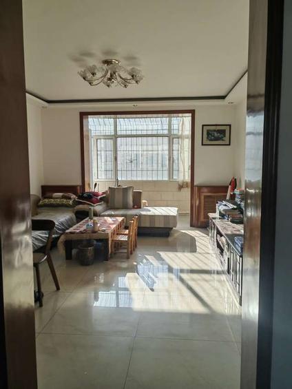 昆都仑106小商品城整租 恩和小区2室2厅/105平/高楼层