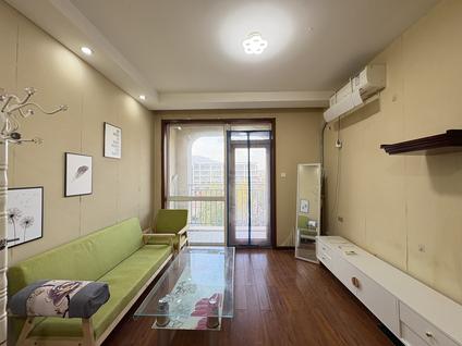 黄岛灵山卫整租 隆海东方华庭1室2厅/55平/中楼层