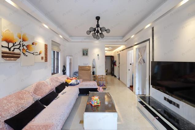 福州洪塘桥堡，带装修三房，带露台，满两年3室2厅 | 88.8㎡ | 南 北 | 博仕后公馆低楼层/共32层