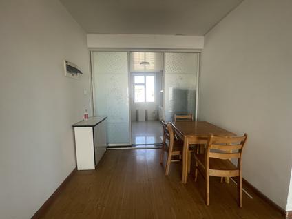 黄岛灵山卫整租 建邦听海(东区)3室2厅/106平/高楼层