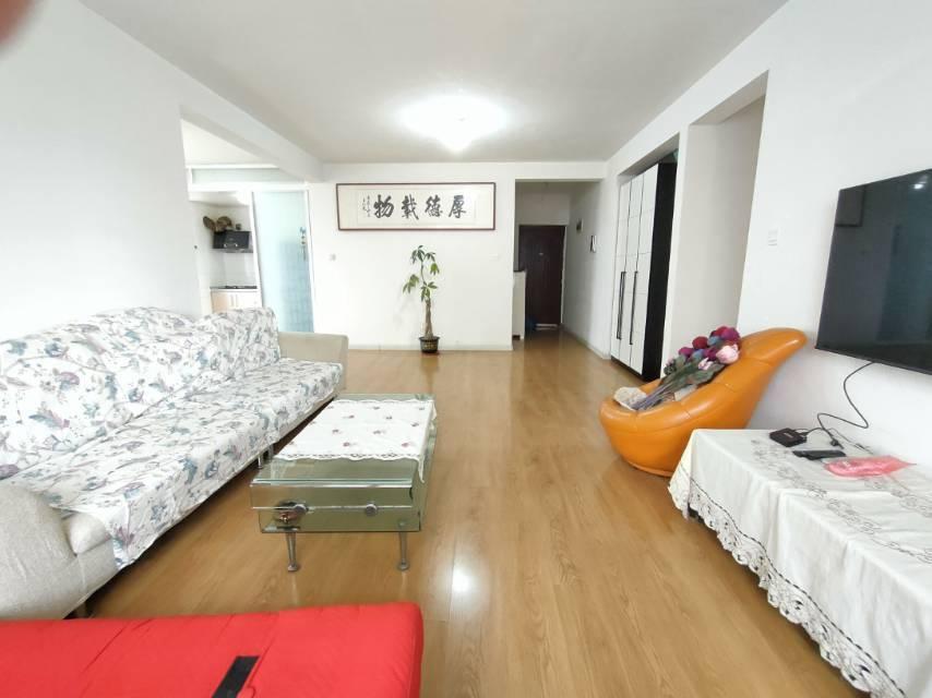 整租·鲁泽观天下