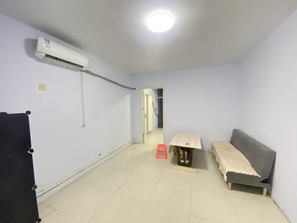 黄岛灵山卫整租 海滨花园(东岳东路)3室1厅/88平/顶层