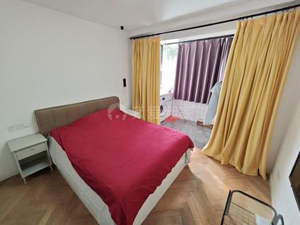 浦东北蔡整租 由由七村2室1厅/84平/低楼层