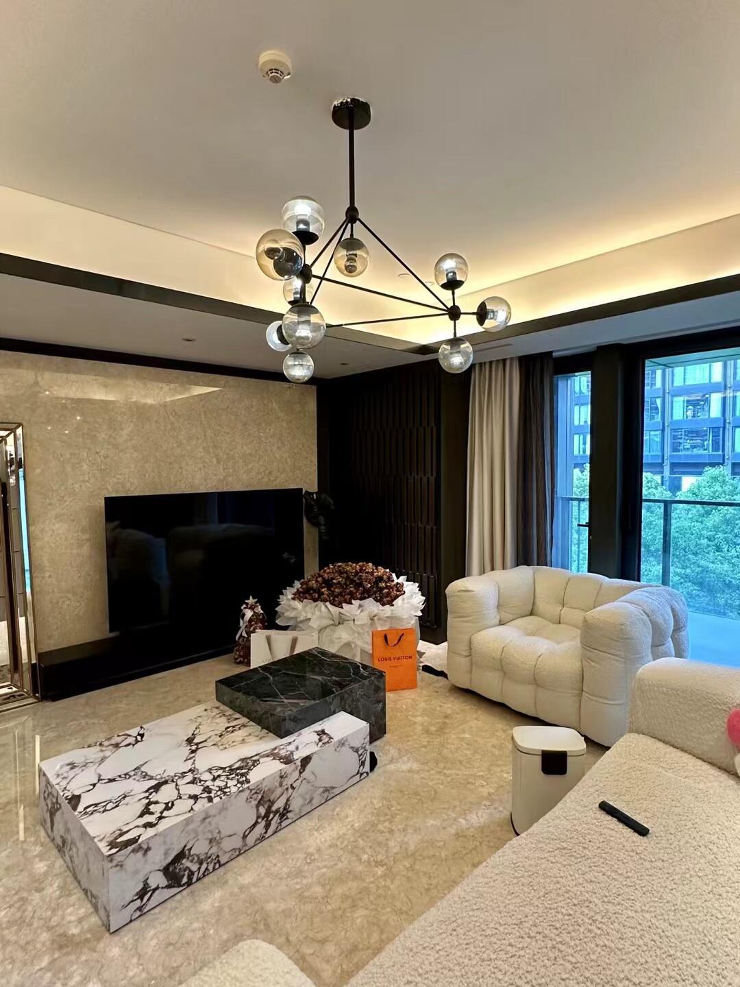 整租·华侨城苏河湾行政公馆(二期)