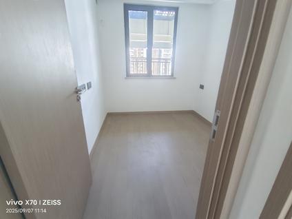 芝罘三站整租 芝罘吾悦广场3室2厅/105平/中楼层