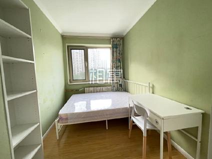 丰台菜户营合租 鹏润家园4室1厅/10平/低楼层