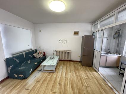 黄岛灵山卫整租 天宇花园2室2厅/75平/顶层