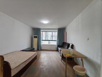 黄岛辛安整租 兴悦华城2室2厅/95平/底层