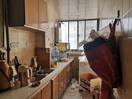 临渭临渭整租 信达世纪城3室2厅/135平/中楼层