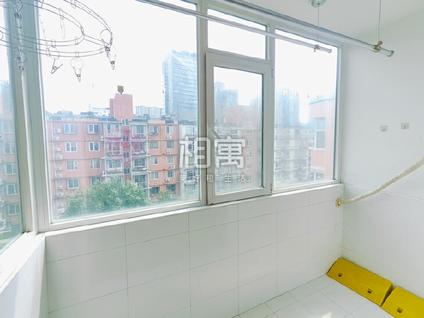 朝阳惠新西街合租 安苑东里(一区)3室1厅/16平/高楼层