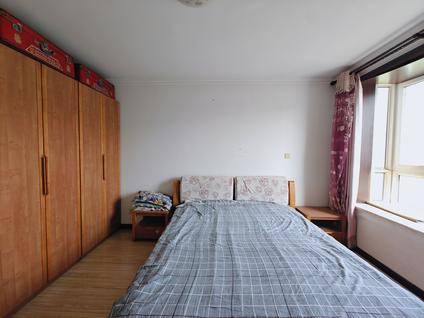 即墨即墨经开区整租 银座动感世代3室2厅/111平/顶层