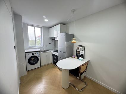 浦东杨思整租 南杨小区1室1厅/50平/中楼层