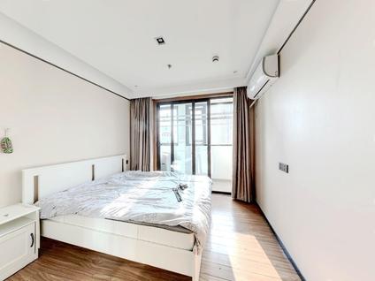 栖霞万寿整租 化纤新村2室1厅/77平/高楼层