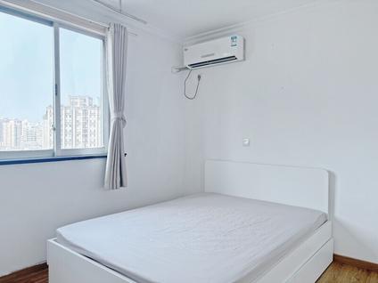 静安江宁路合租 永昌大厦3室1厅/12平/高楼层