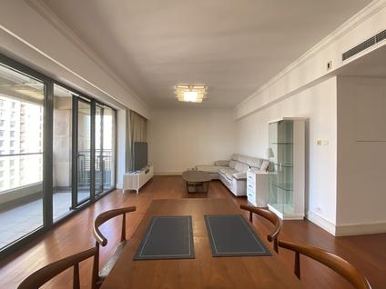 黄浦新天地整租 翠湖天地(御苑)2室2厅/151平/中楼层